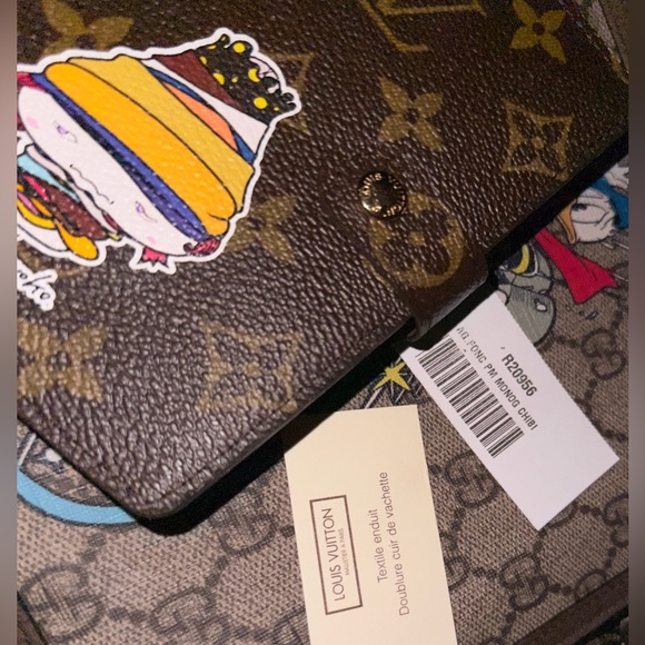 🖤Authentic Unisex Louis Vuitton Chibi Takashi Murakami Agenda PM.🤎 - Picture 8 of 16